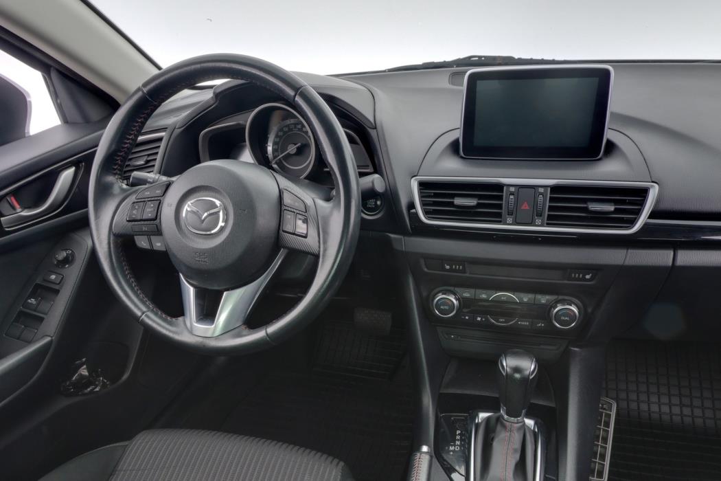 MAZDA 3 2015
