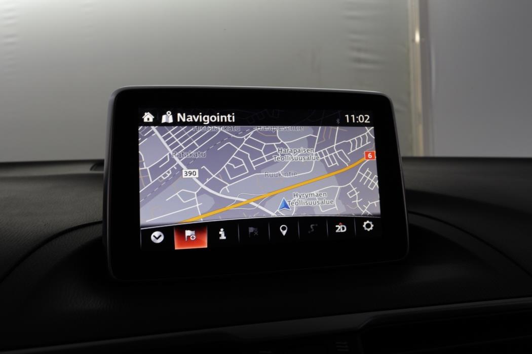 MAZDA 3 2015