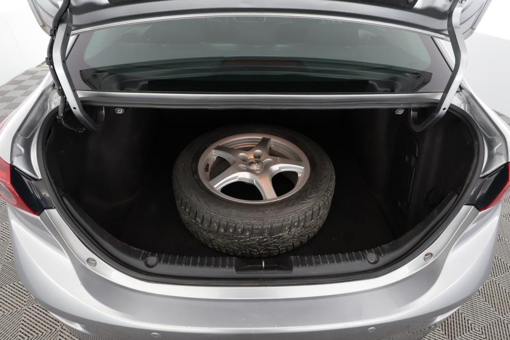 MAZDA 3 2015
