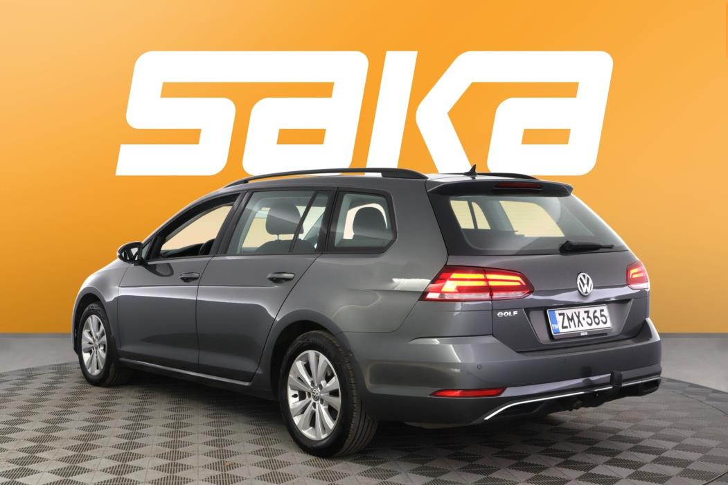 VOLKSWAGEN Golf 2020