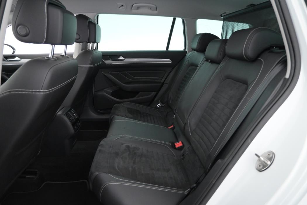 VOLKSWAGEN Passat 2021