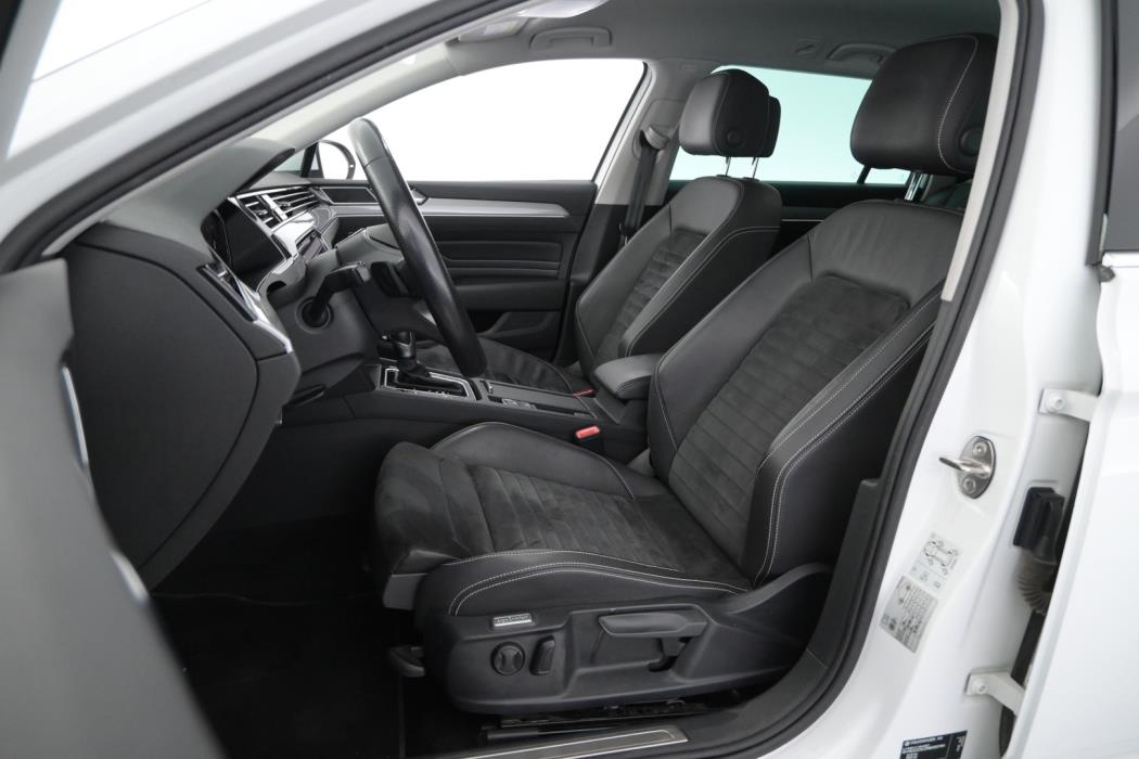 VOLKSWAGEN Passat 2021