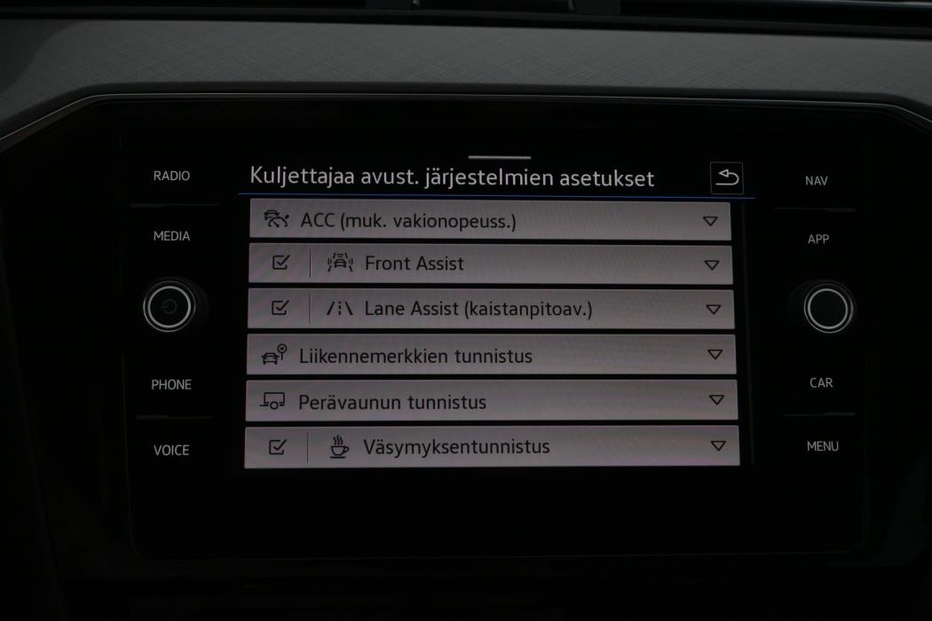 VOLKSWAGEN Passat 2021