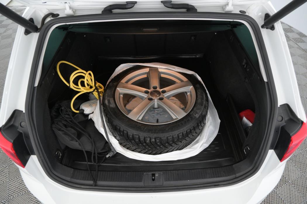 VOLKSWAGEN Passat 2021