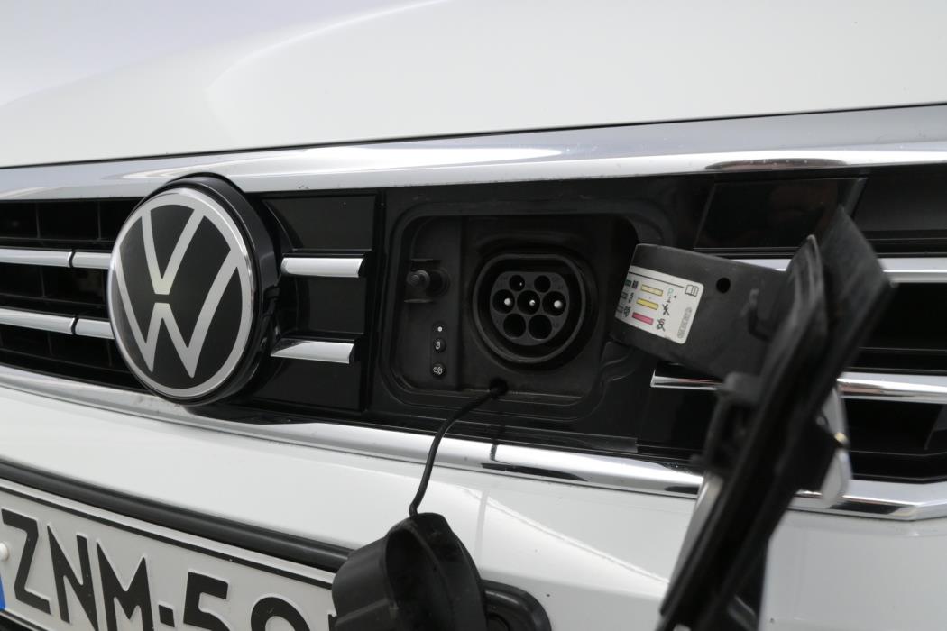 VOLKSWAGEN Passat 2021