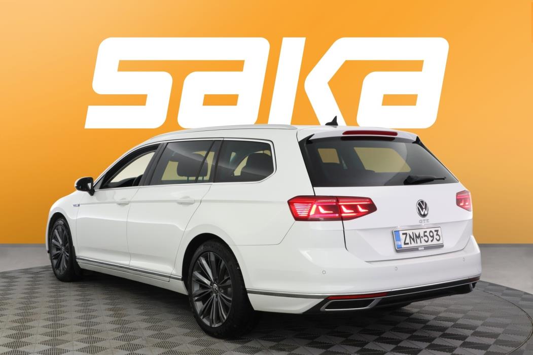 VOLKSWAGEN Passat 2021