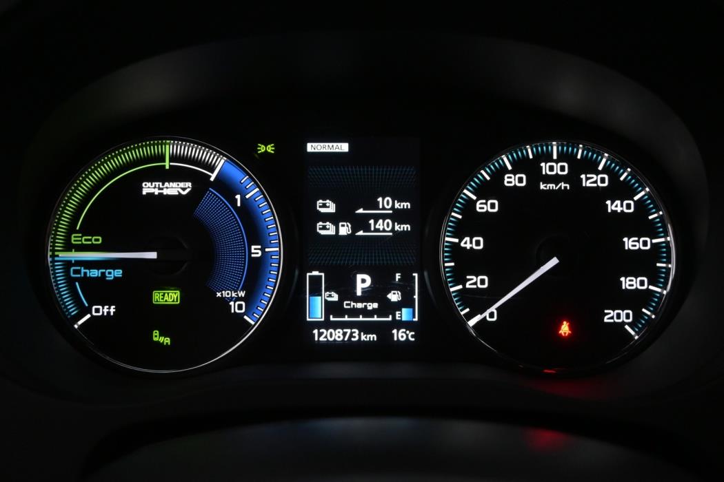 MITSUBISHI Outlander PHEV 2019