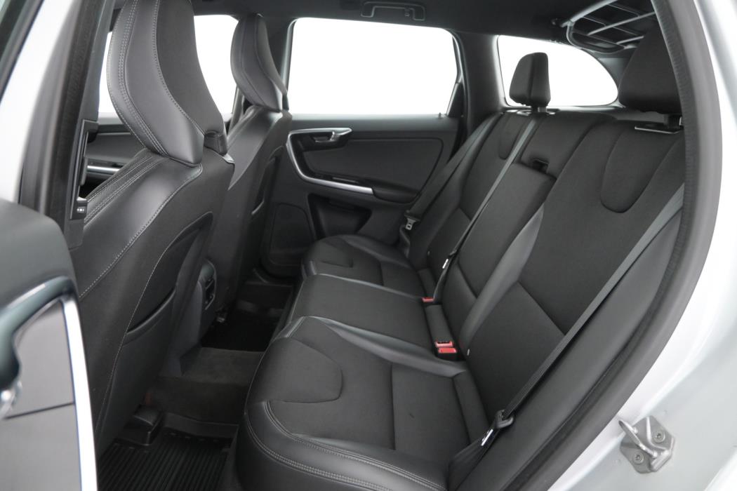 VOLVO XC60 2017