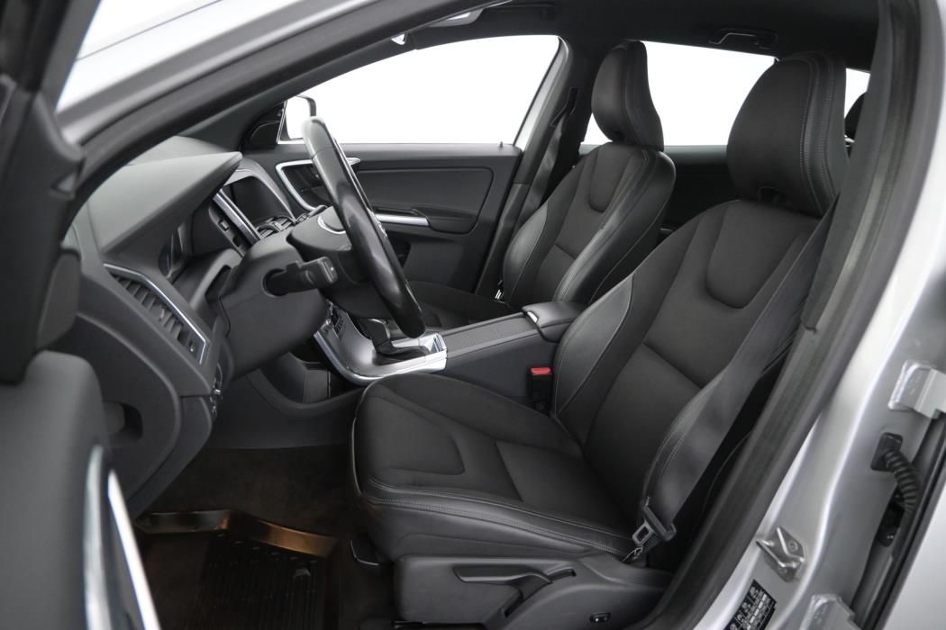 VOLVO XC60 2017