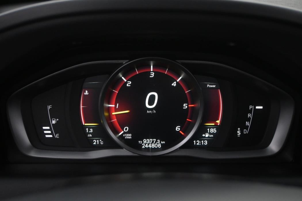 VOLVO XC60 2017