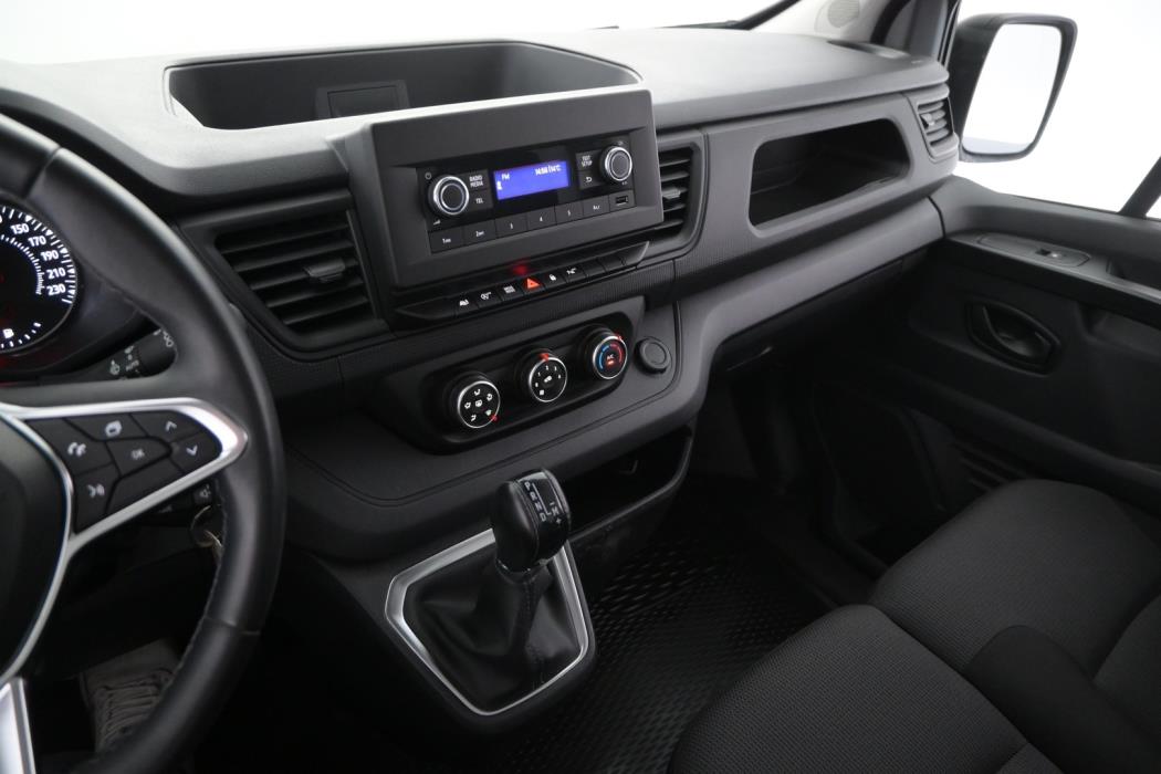 RENAULT Trafic 2022