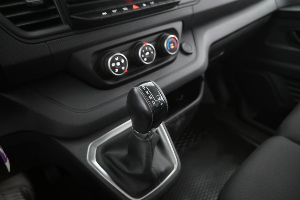 RENAULT Trafic 2022