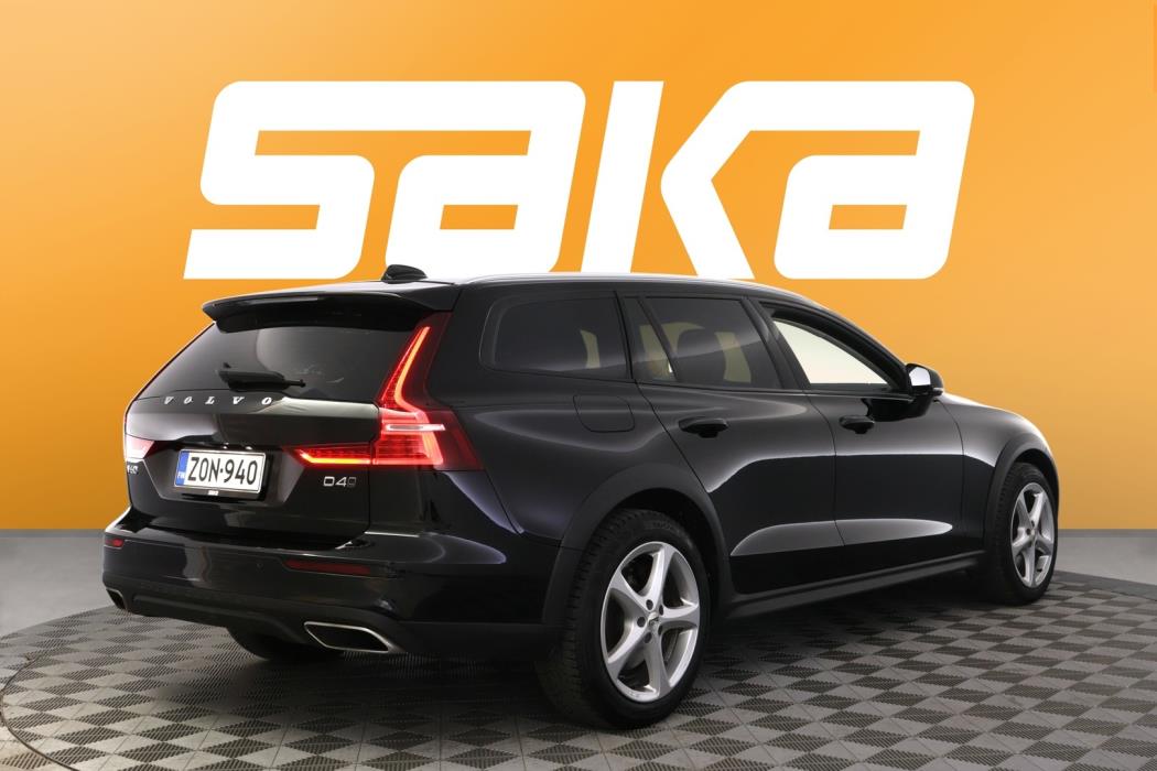 VOLVO V60 Cross Country 2020