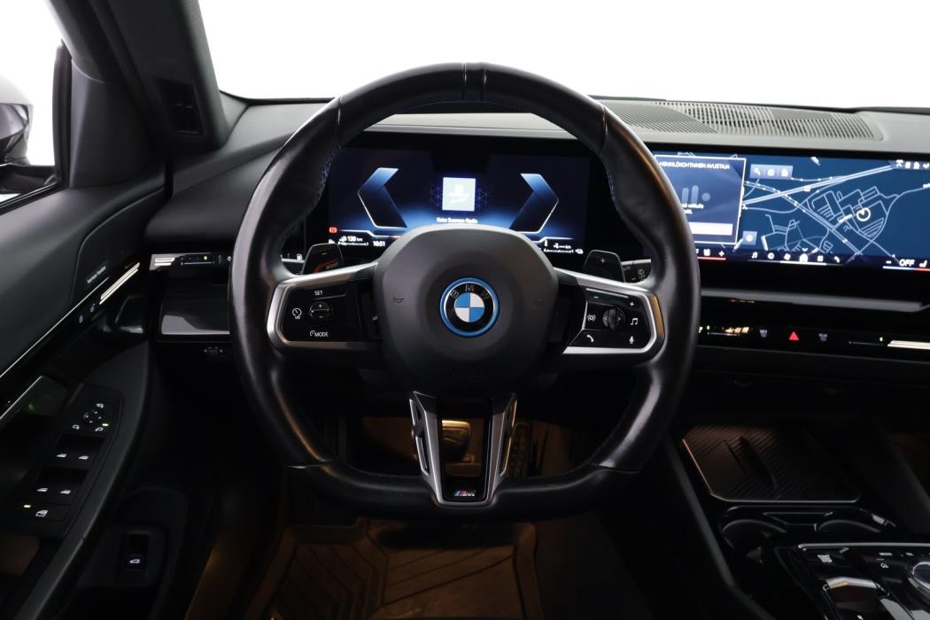 BMW 530 2025