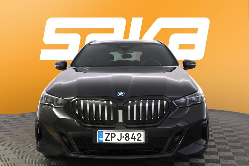 BMW 530 2025