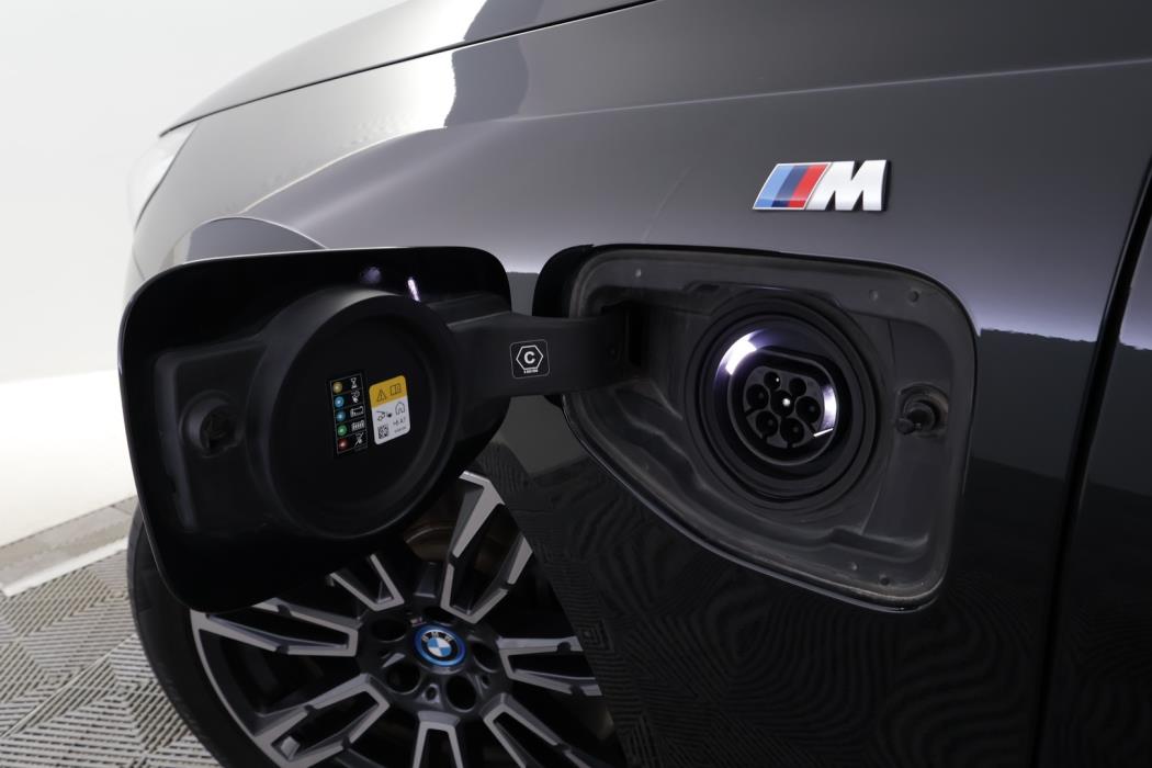 BMW 530 2025