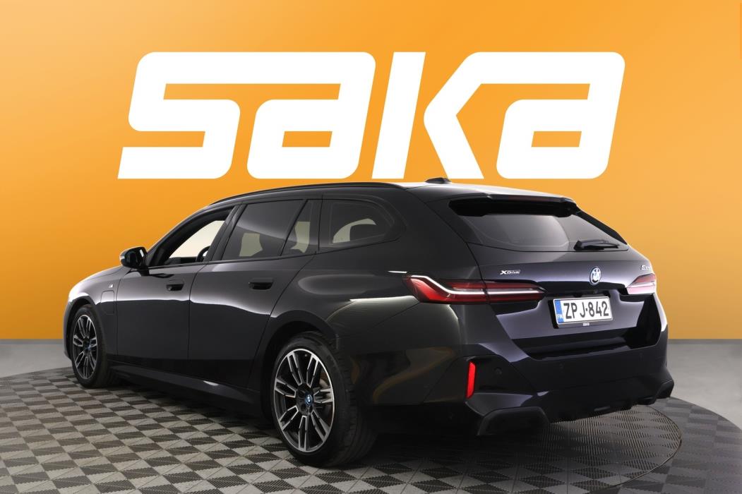 BMW 530 2025
