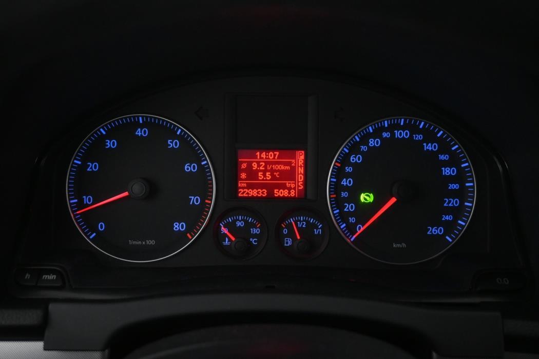 VOLKSWAGEN Jetta 2009