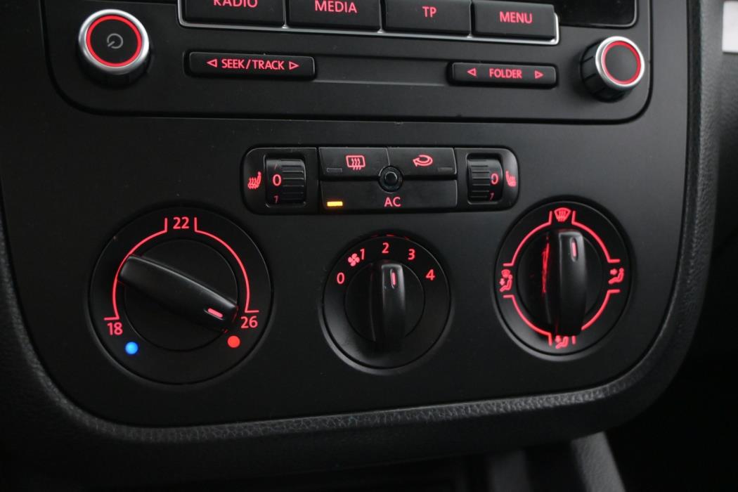 VOLKSWAGEN Jetta 2009