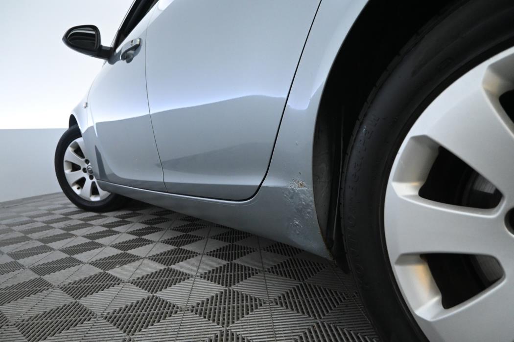 OPEL Insignia 2010