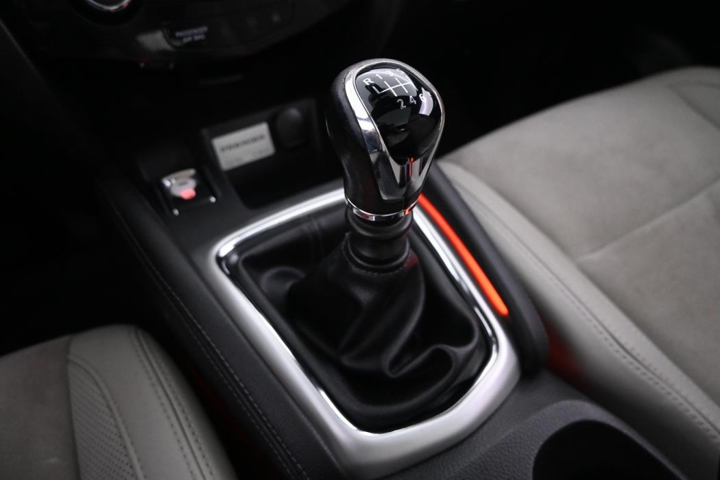 NISSAN Qashqai 2014