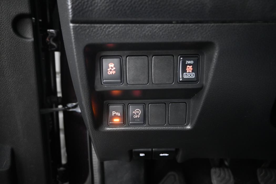 NISSAN Qashqai 2014