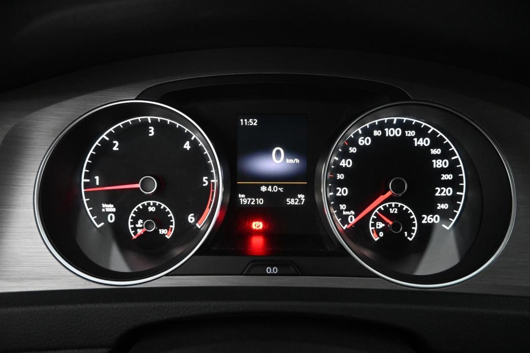 VOLKSWAGEN Golf 2014