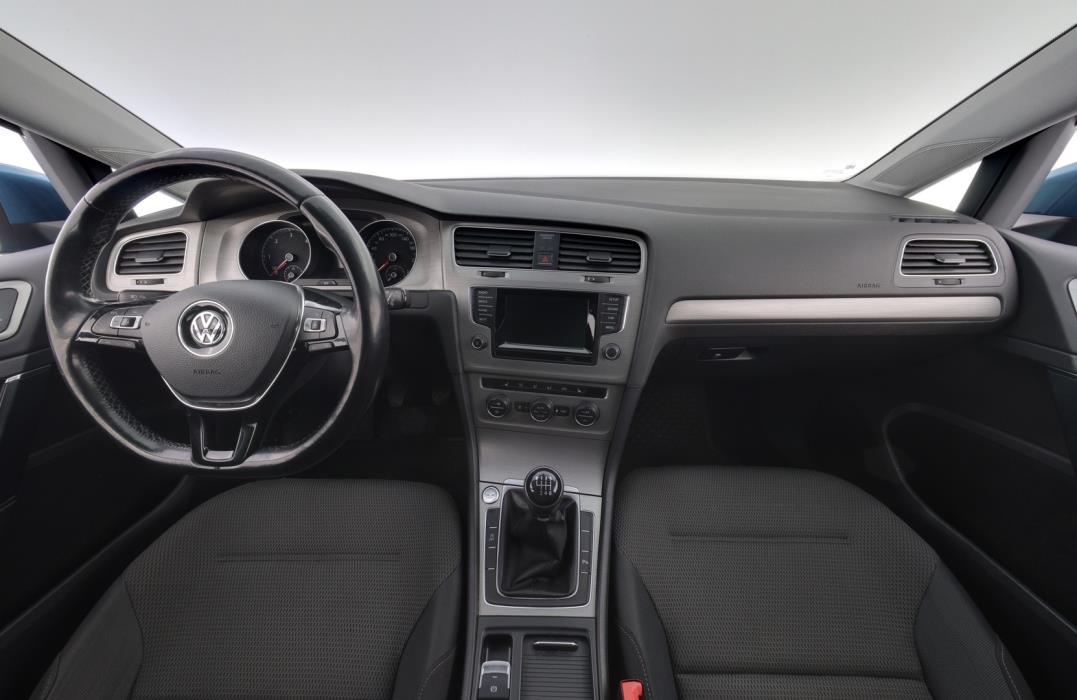 VOLKSWAGEN Golf 2014