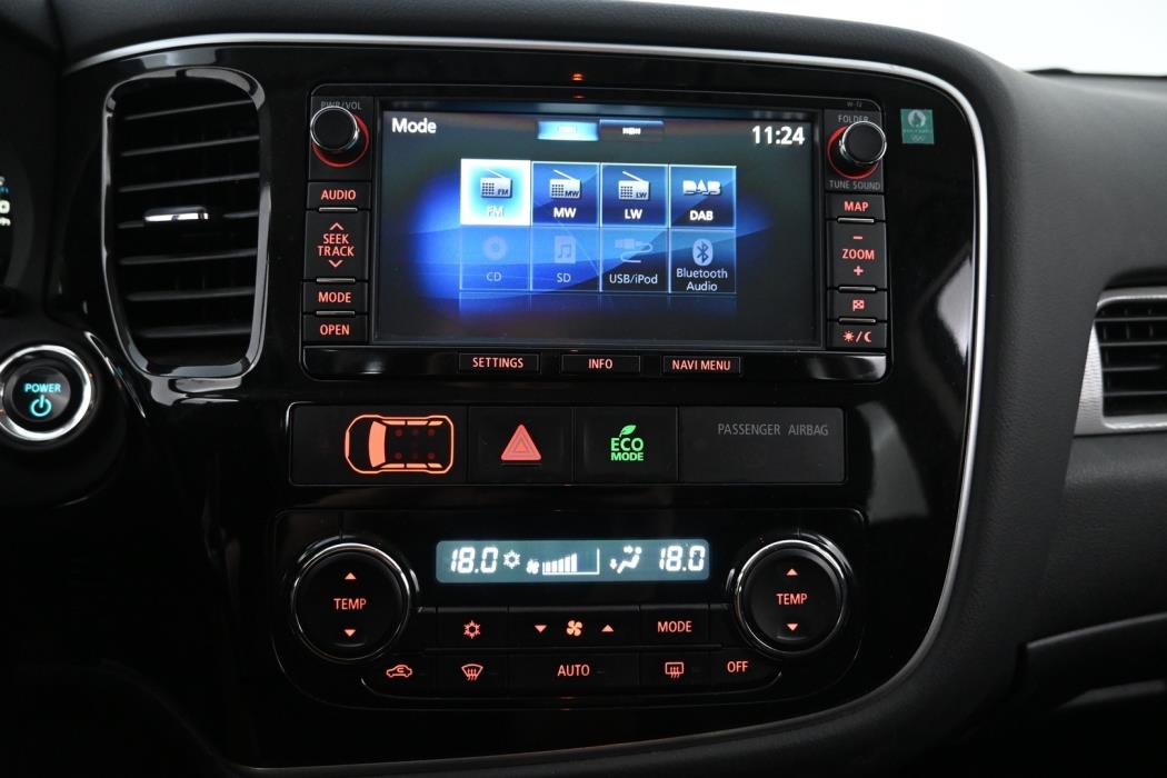 MITSUBISHI Outlander PHEV 2014