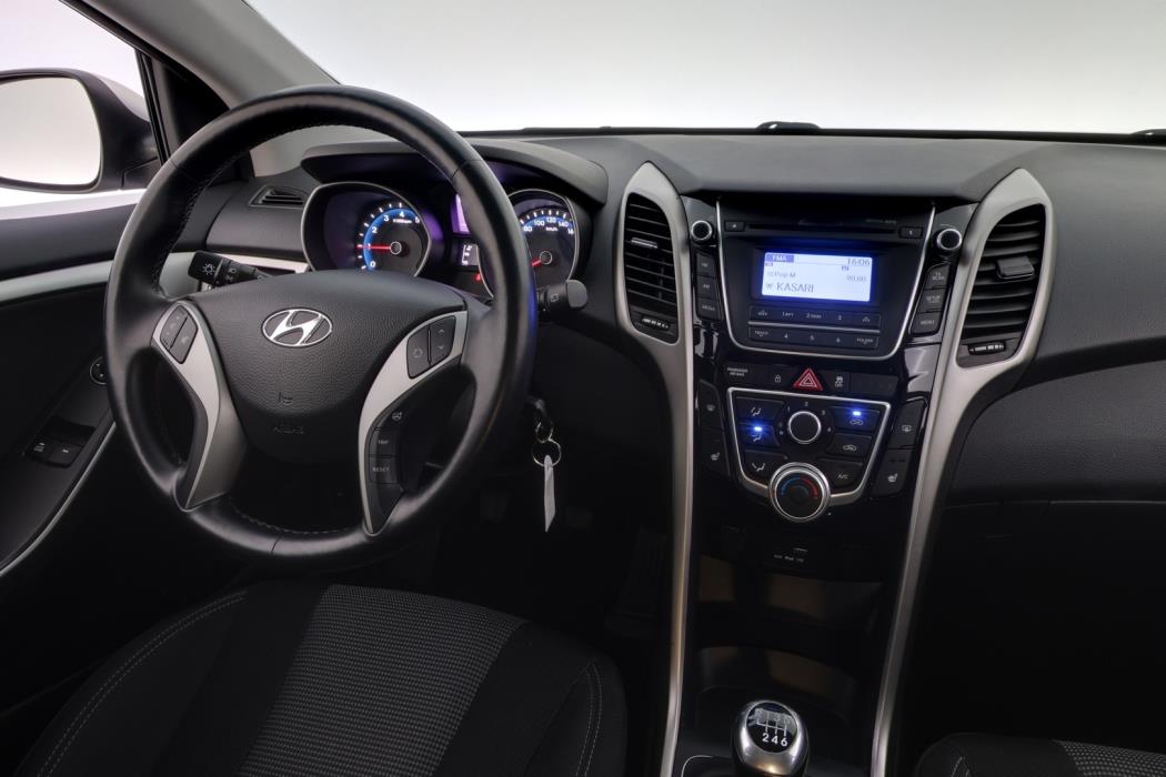 HYUNDAI I30 2016