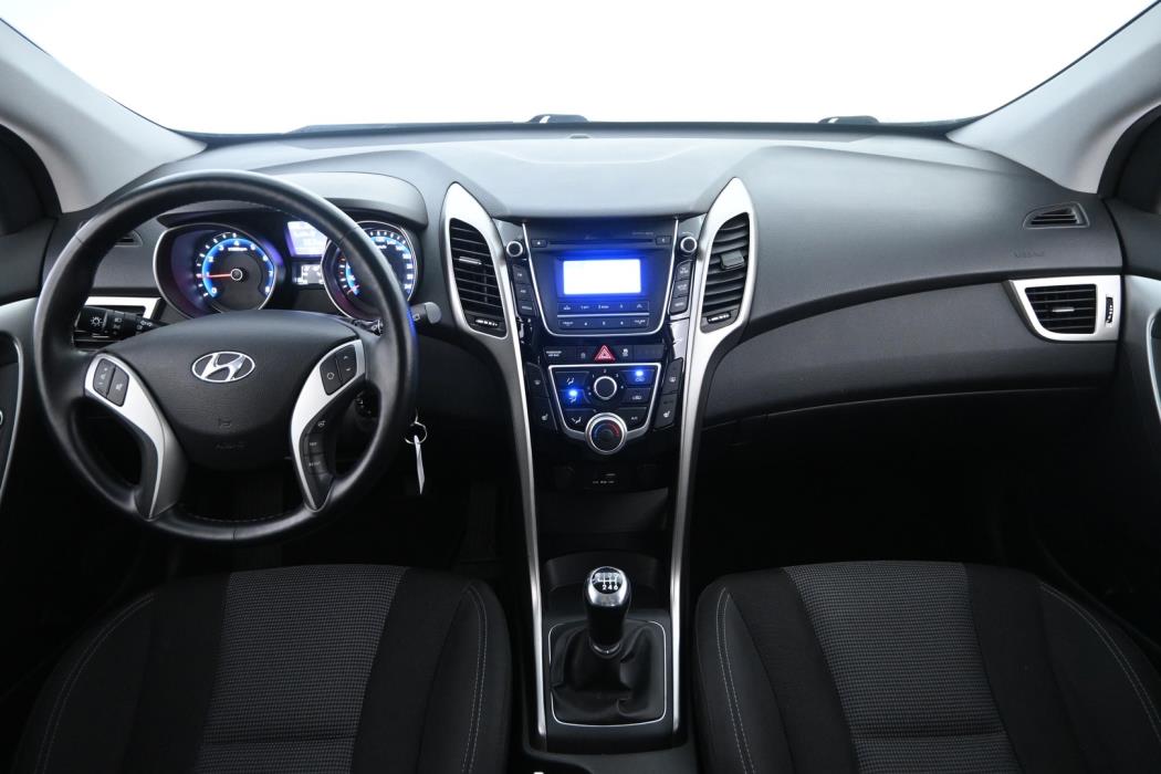 HYUNDAI I30 2016