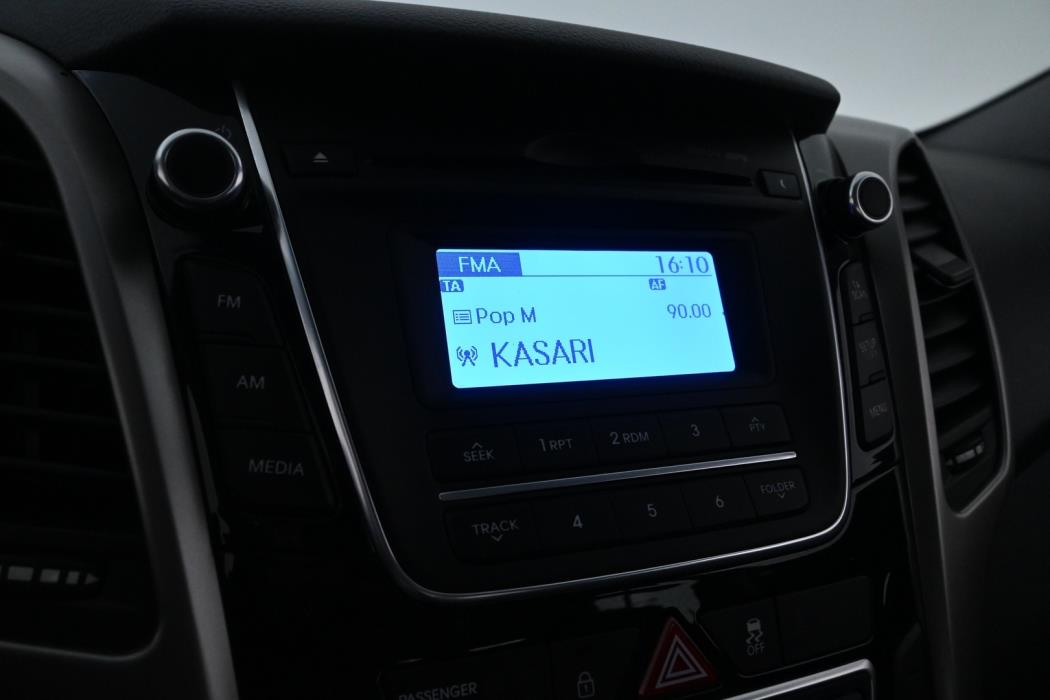 HYUNDAI I30 2016