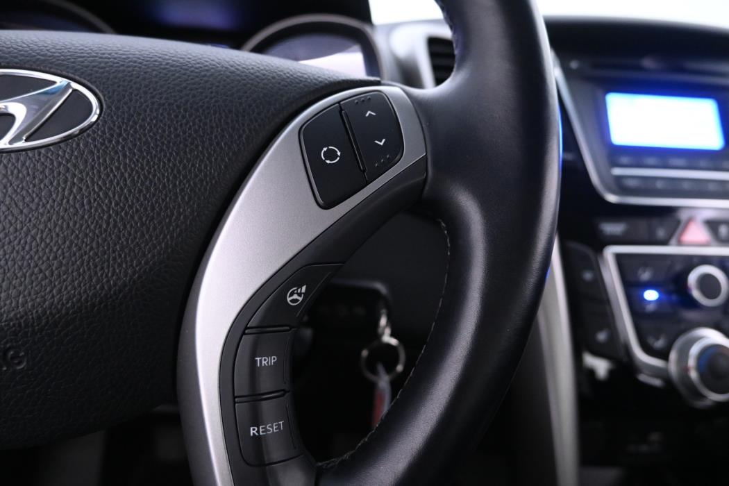 HYUNDAI I30 2016