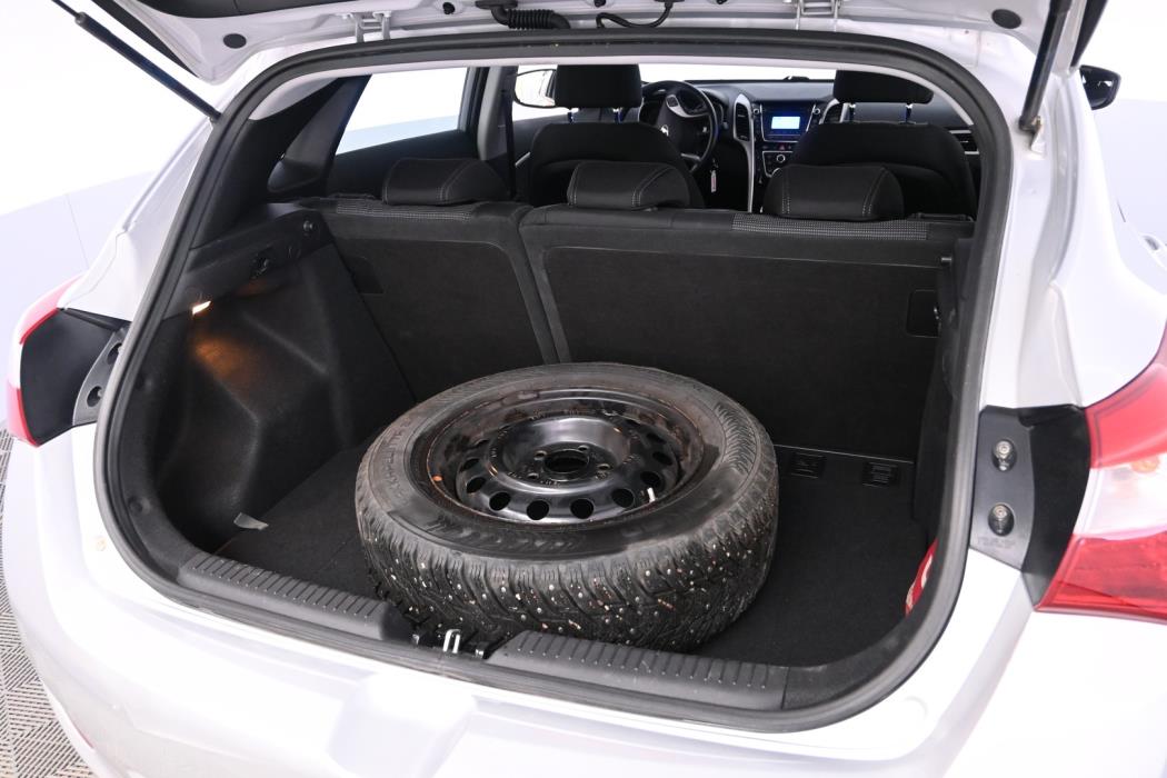 HYUNDAI I30 2016