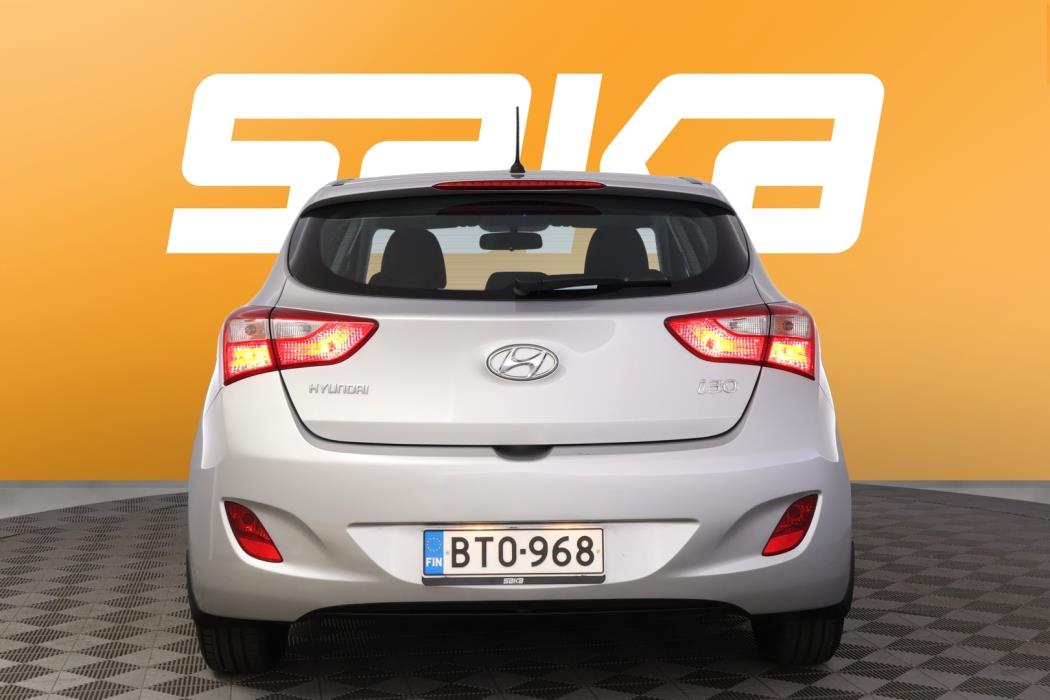 HYUNDAI I30 2016