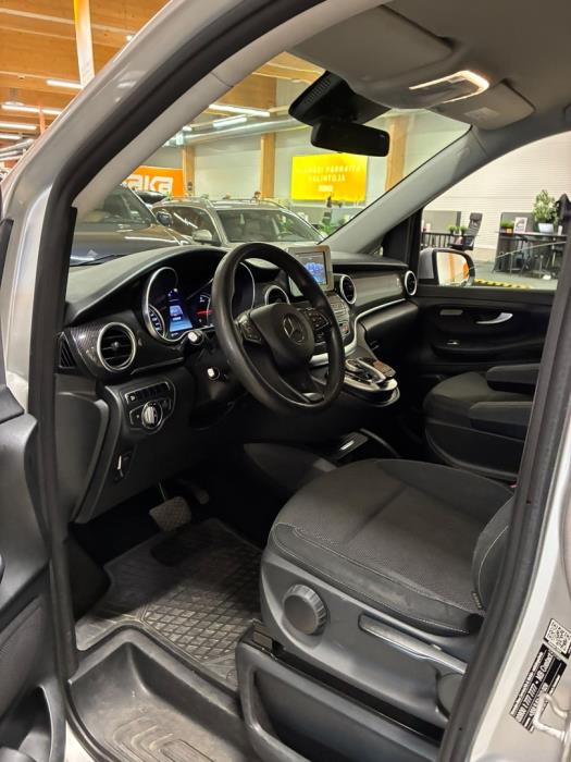 MERCEDES-BENZ V 2017