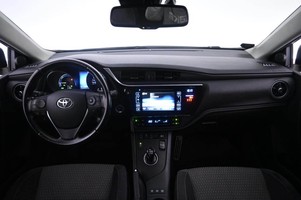 TOYOTA Auris 2017