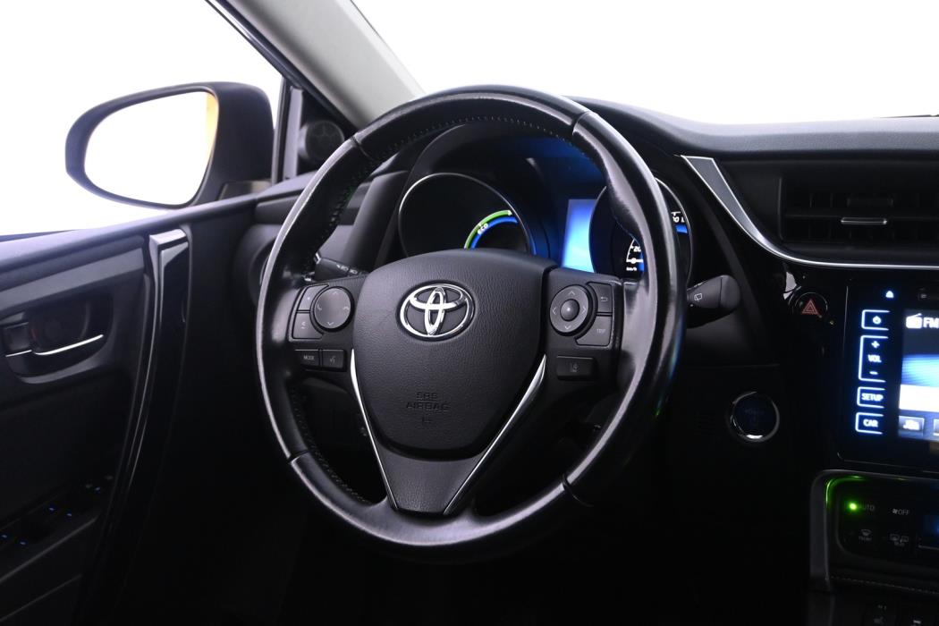 TOYOTA Auris 2017