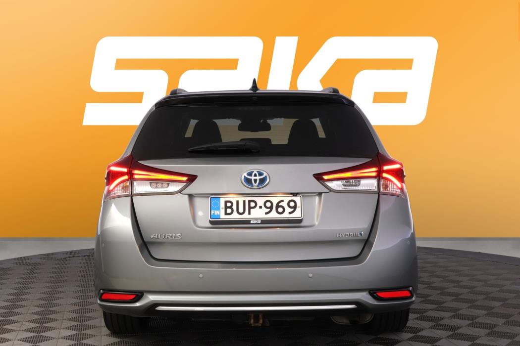 TOYOTA Auris 2017