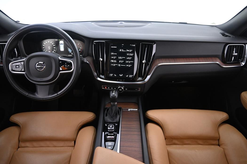 VOLVO V60 2019