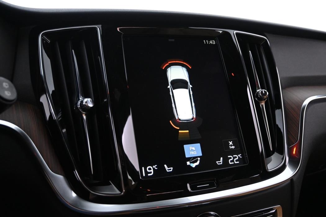 VOLVO V60 2019