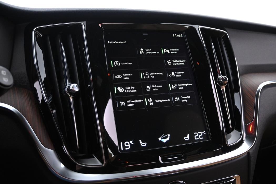 VOLVO V60 2019