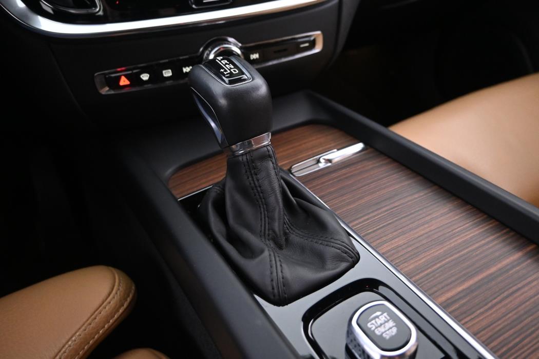 VOLVO V60 2019