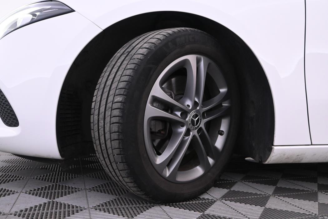 MERCEDES-BENZ A 2019