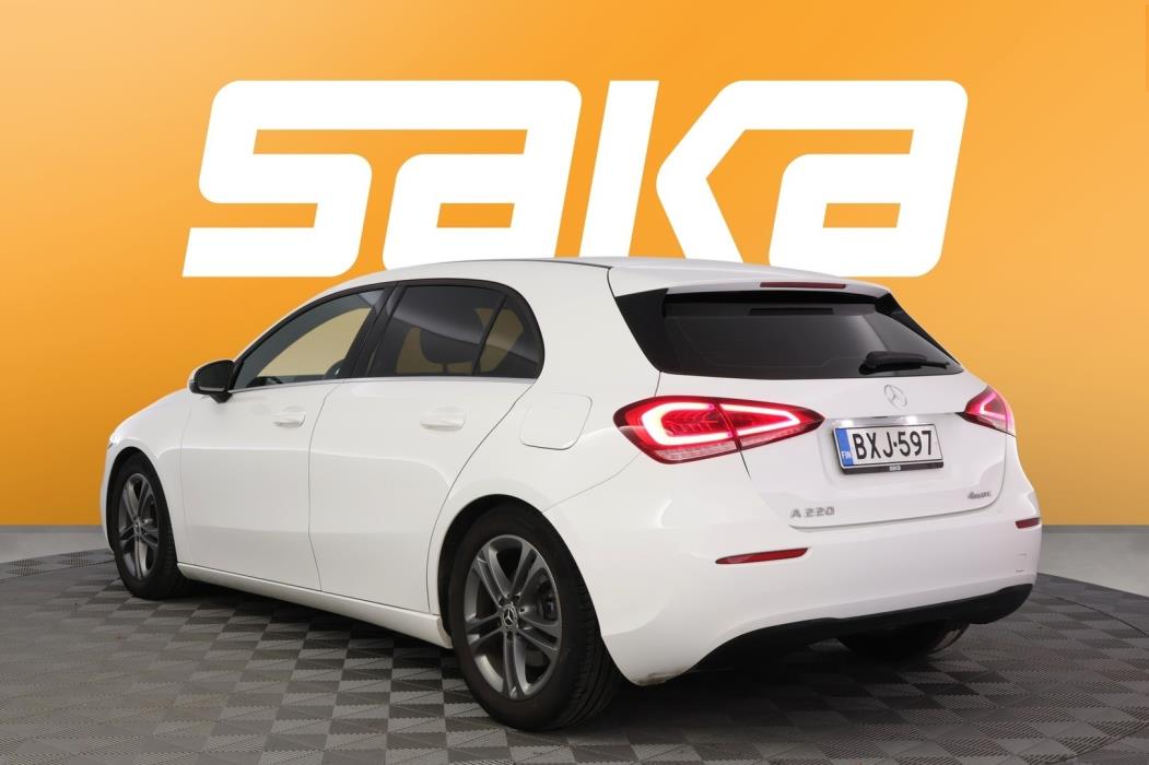 MERCEDES-BENZ A 2019