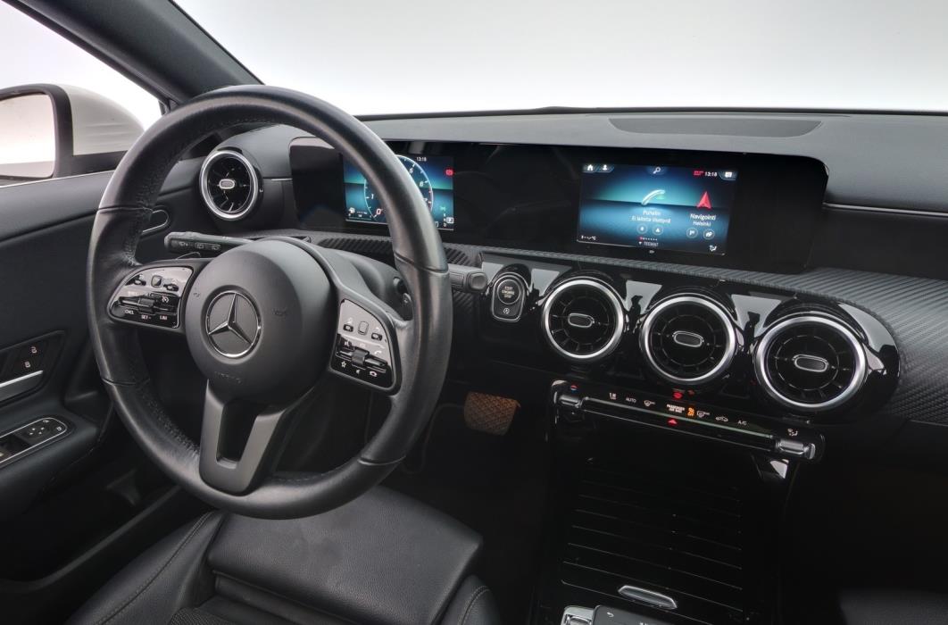 MERCEDES-BENZ A 2019