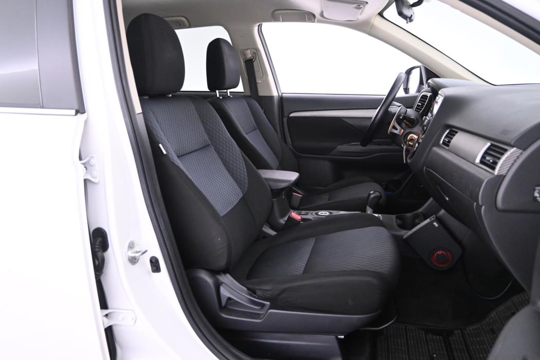MITSUBISHI Outlander 2013