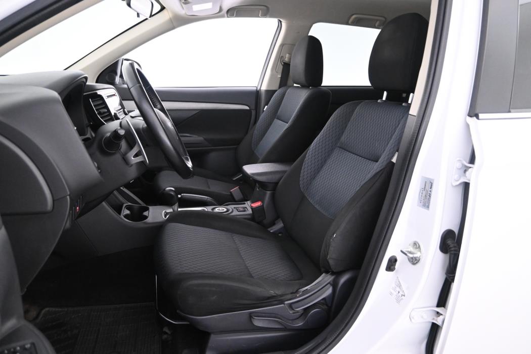 MITSUBISHI Outlander 2013
