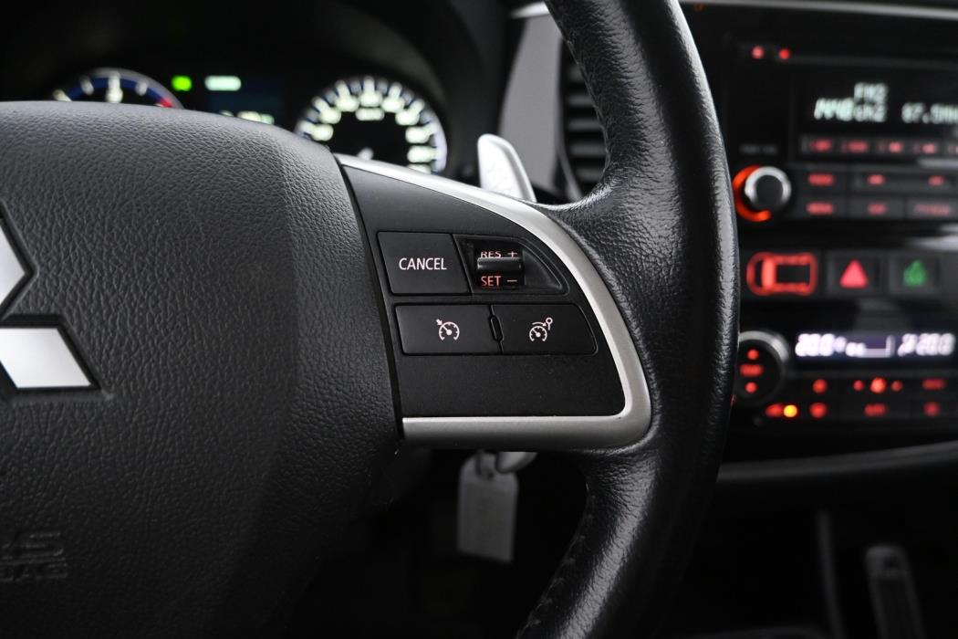 MITSUBISHI Outlander 2013