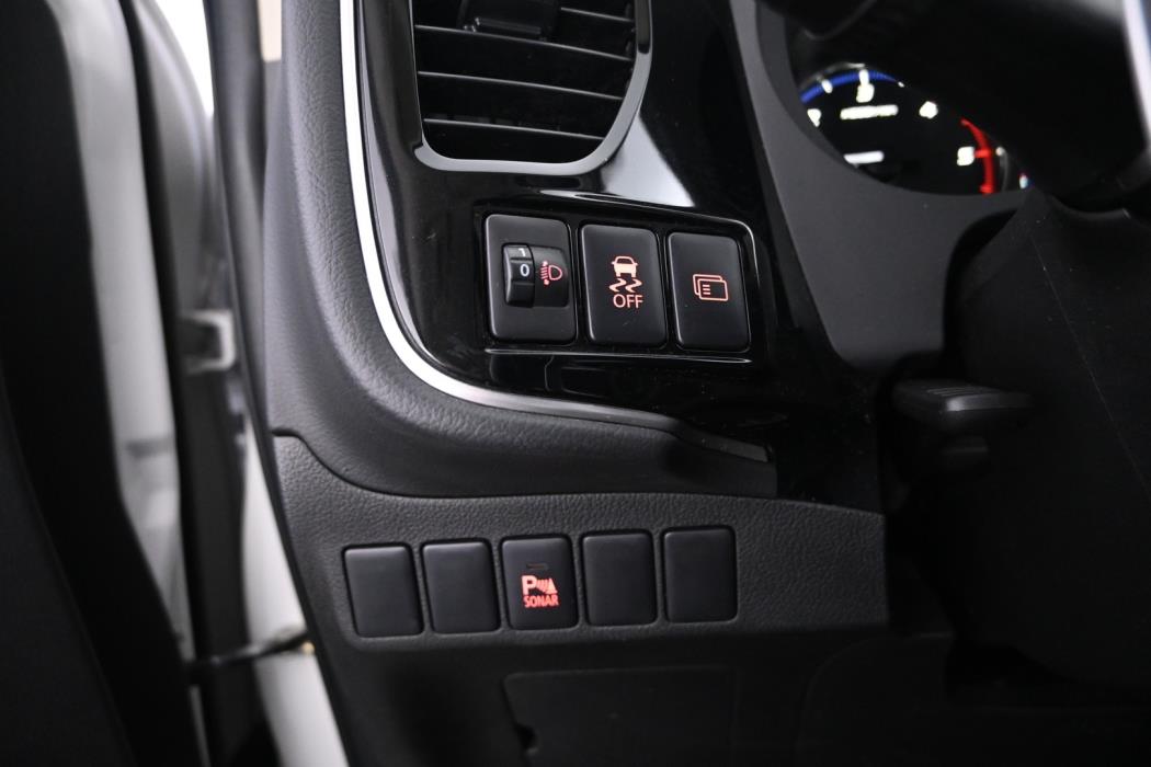 MITSUBISHI Outlander 2013